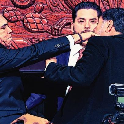 Senadores se agredem fisicamente durante debate acalorado no México