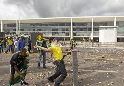 Datafolha revela que a maioria da população é contra anistia a golpistas