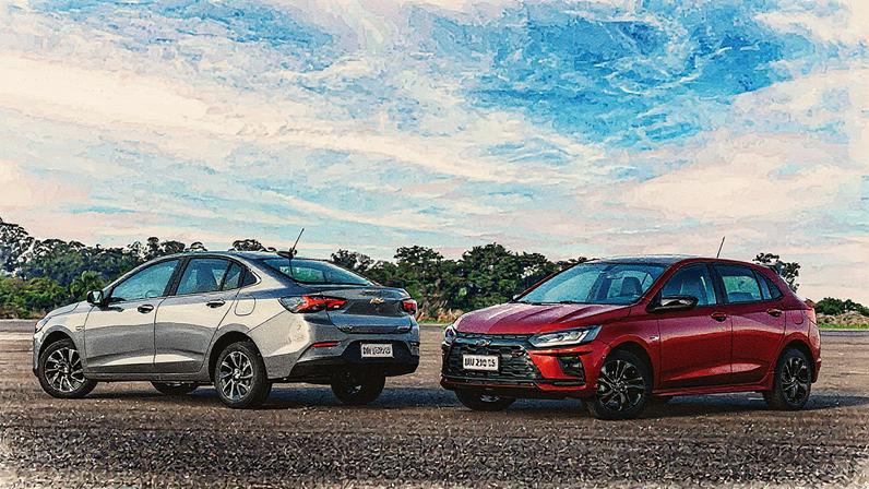Sedã Chevrolet Onix Plus Premier (à esq.) e hatch Onix RS são as opções mais equipadas da linha (Foto: Ed Danessi/Divulgação)