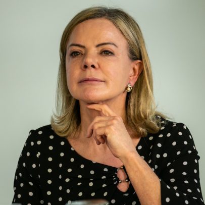 Trump tenta influenciar eleições brasileiras de 2026, alerta ministra Gleisi Hoffmann