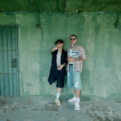 Xavi e Kapo lançam 'Bien Pedos' e agitam o cenário da música latina