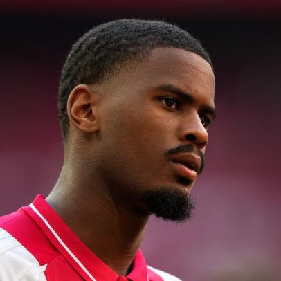 Chelsea fecha contrato de sete anos com o jovem Jorrel Hato