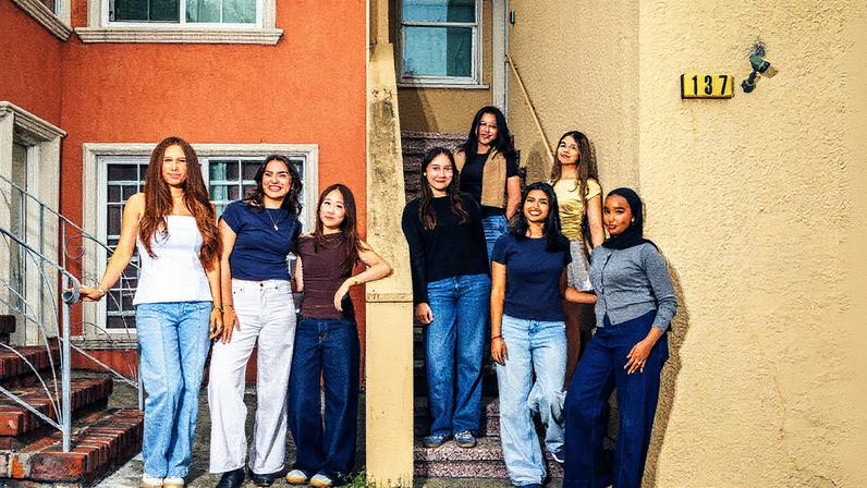 Moradoras da FoundHer House, em São Francisco (Foto: Christie Hemm Klok/The New York Times)