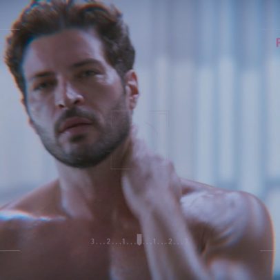 Walter grava vídeo sensual para conquistar Odete em 'Vale'