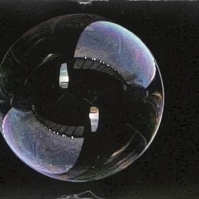 A bolha da inteligência artificial gera debates sobre seu impacto e futuro