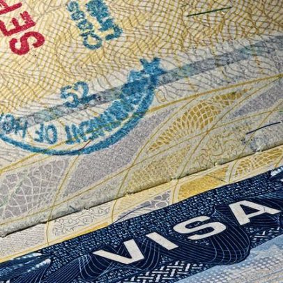EUA impõem exigência de redes sociais públicas para concessão de vistos estudantis