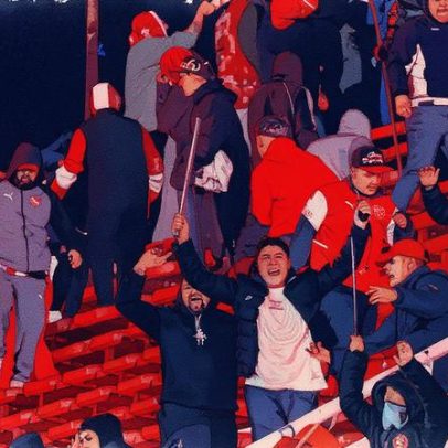 Brigas e feridos marcam partida entre Independiente e La U na Sul-Americana