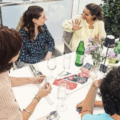 Iniciativa promove jantares entre desconhecidos para combater polarização na Áustria