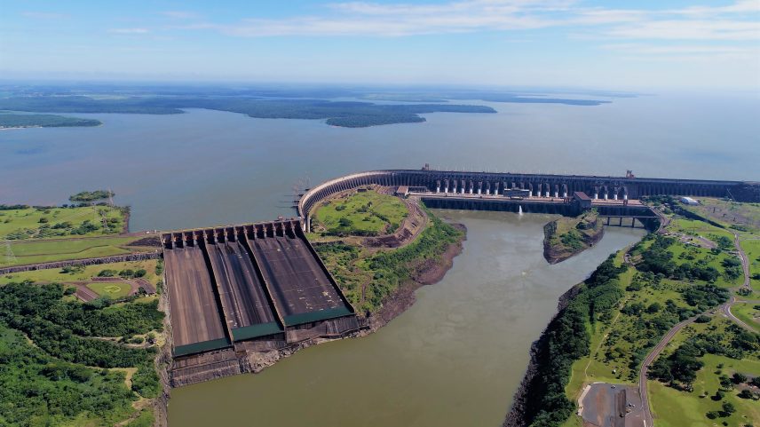 Conexões com países vizinhos ajudam o Brasil a avançar em segurança energética e uso de fontes limpas. (Foto: Reprodução)