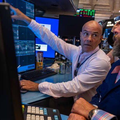 Dow forma padrão de 'topo duplo' e sinaliza tendência de baixa no mercado
