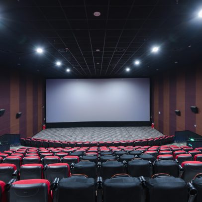 Cinemark registra aumento de 28% na receita com 'Lilo & Stitch' e 'Minecraft'