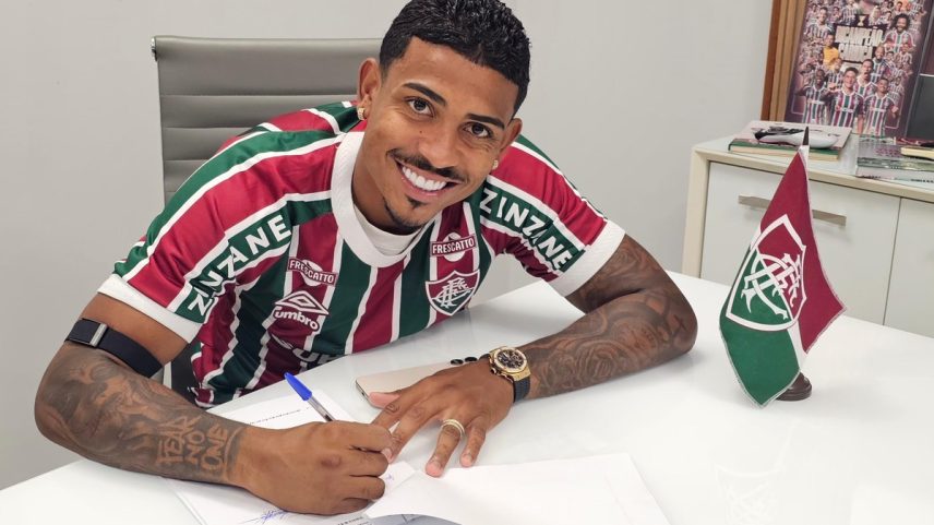 John Kennedy renovou contrato com Fluminense até fim de 2027 (Foto: Divulgação/Fluminense)