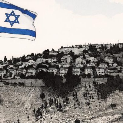 Israel avança com assentamento e reforça oposição à criação de Estado palestino
