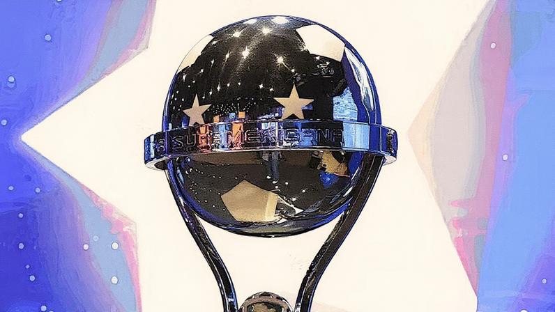 Troféu Copa Sul-Americana 2025. (Foto: Divulgação/Conmebol)