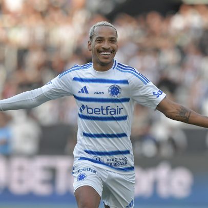 Arrascaeta brilha e Cruzeiro enfrenta 'gelado' em partida emocionante
