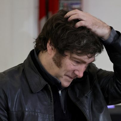 Dólar em alta e crise política complicam desafios de Javier Milei na Argentina