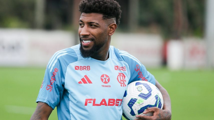 Emerson Royal, um dos reforços do Flamengo, foi inscrito para a Libertadores (Foto: Gilvan de Souza/Flamengo)