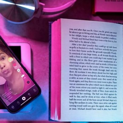 Dicionário atualiza vocabulário com termos da cultura TikTok