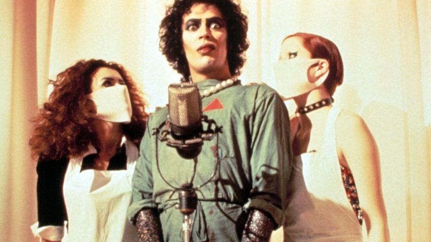 Tim Curry está programado para aparecer na exibição do 50º aniversário de 'The Rocky Horror Picture Show'. (Foto: Reprodução)