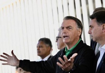 Direita se manifesta após prisão domiciliar de Bolsonaro com apoio e solidariedade