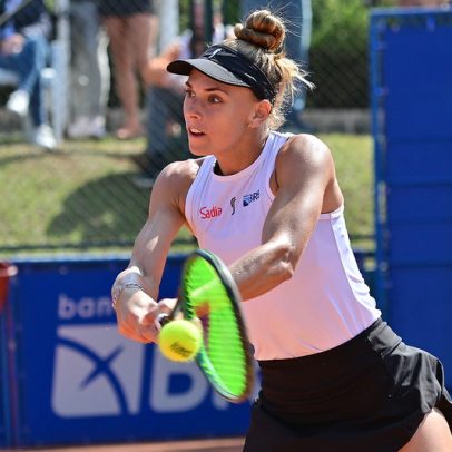Luiza Fullana é eliminada nas quartas e se aproxima do top 500 mundial