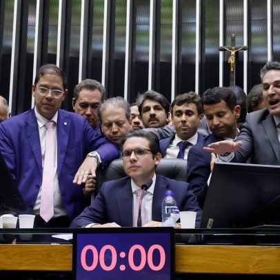Câmara e Senado enfrentam crise de liderança e perdem controle do plenário