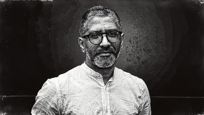 O escritor Jeferson Tenório no lançamento do livro "Filmes Proibidos", de Bruna Lombardi, em São Paulo (Foto: Zanone Fraissat - 22.mar.25/Folhapress)