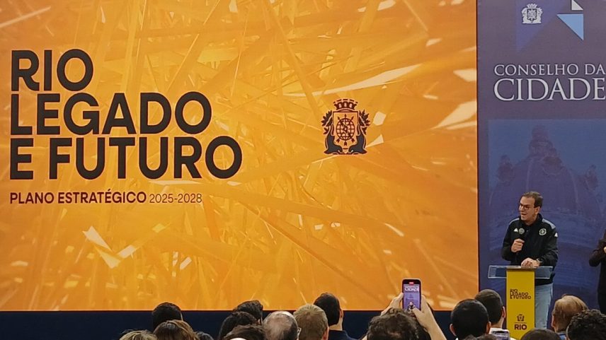 Em reunião com o Conselho da Cidade, Paes admitiu que pode deixar o cargo antes do fim do mandato, em 2028 (Foto: Walter Farias)