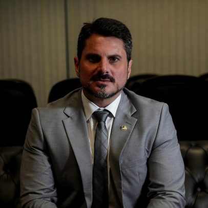 Políticos criticam ações contra Marcos do Val e denunciam 'excesso de rigor'