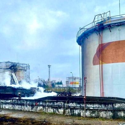 Drones da Ucrânia causam incêndio em depósito de petróleo na Rússia