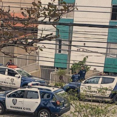 Mulher nua confessa ter matado o pai após abordagem de guardas na praia