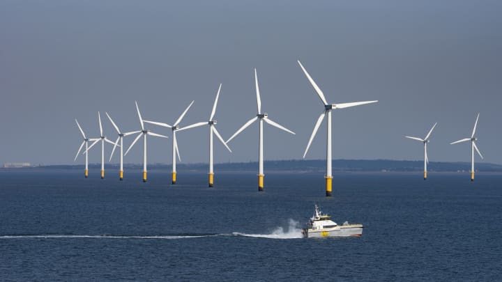Burbo Bank, Liverpool Bay, Inglaterra, visto do mar, turbinas do parque eólico Burbo, na costa do Reino Unido. (Foto: Ucg | Universal Images Group | Getty Images)