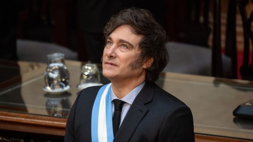 Javier Milei em cerimônia de entrega do orçamento ao Congresso da Argentina em setembro de 2024 (Foto: Tomas F. Cuesta)