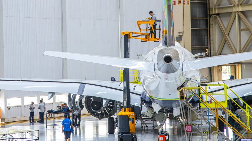 Embraer: fabricante de aeronaves irá pagar JCP (Foto: Leandro Fonseca /Exame)