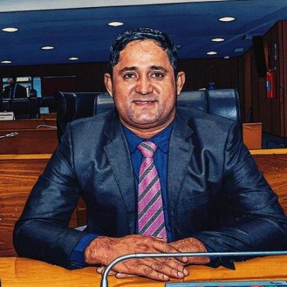 Prefeito do Maranhão atrasa salários de professores e culpa tarifas de Trump