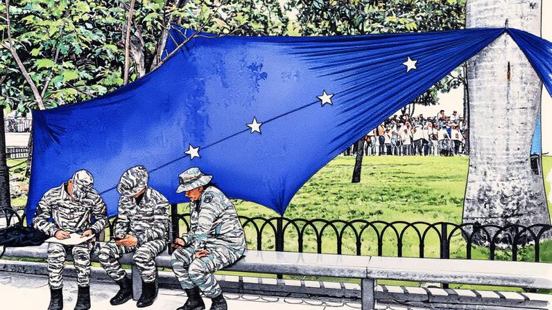 Membros da Milícia Nacional Bolivariana em Caracas (Foto: JUAN BARRETO/AFP)