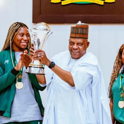 Jogadoras campeãs da Nigéria recebem promessa de prêmio de R$ 500 mil cada