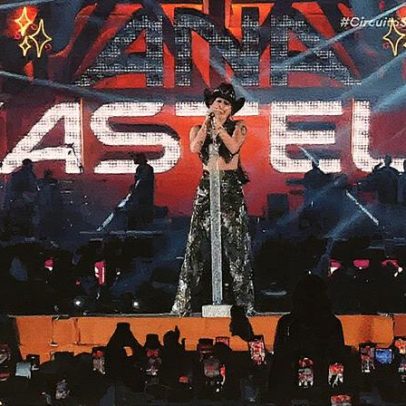 Ana Castela se destaca no público com performance cheia de atitude roqueira