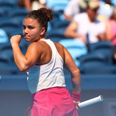 Paolini supera Krejcikova e avança para enfrentar Gauff nas semifinais