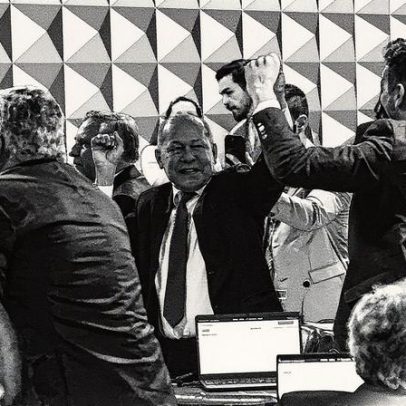 Oposição investiga atas do Conselho da Previdência sobre gestão Bolsonaro
