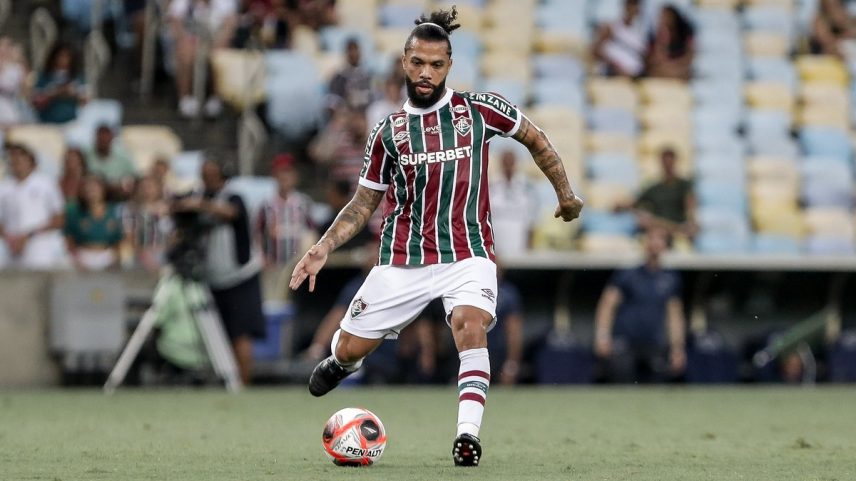 Otávio em ação pelo Fluminense (Foto: Lucas Merçon/Fluminense)