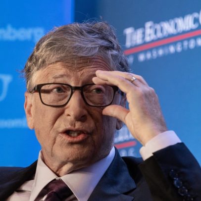 Bill Gates planeja doar quase toda sua fortuna até 2045 e fechar fundação