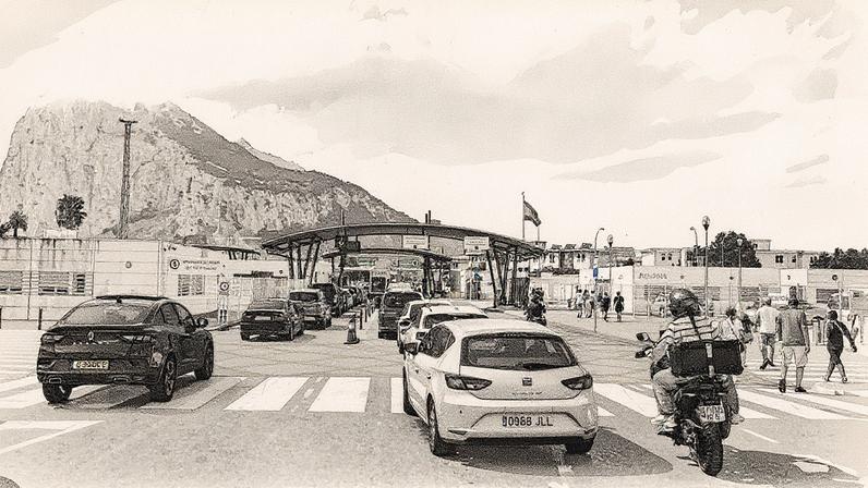 Frontera de acesso al peñón de Gibraltar, el pasado mes de agosto (Foto: MARCOS MORENO)