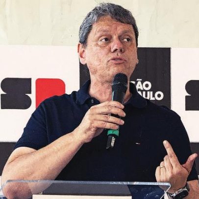Movimentos sociais criticam governo por falta de apoio ao transporte em conferências