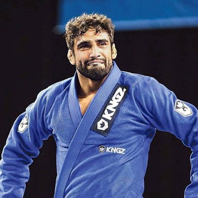 Policial acusado de matar Leandro Lo é julgado e mãe clama por 'pena máxima'