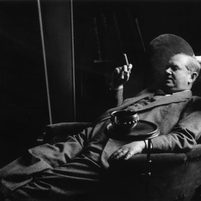 Evelyn Waugh é reinterpretado em nova obra sem saudosismo