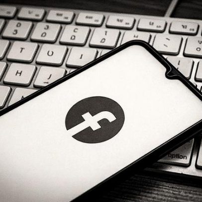 Facebook encerra grupo que compartilhava fotos íntimas sem consentimento de mulheres