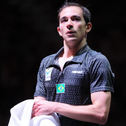 Hugo Calderano alcança a terceira posição no ranking mundial de tênis de mesa