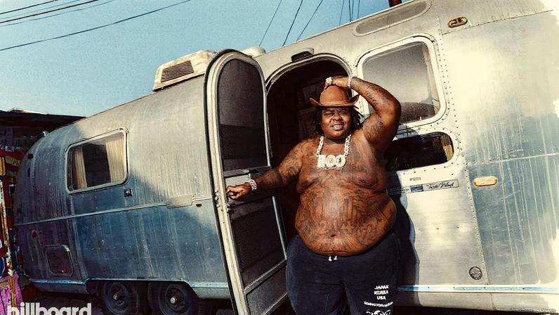 O próximo álbum de BigXthaPlug terá colaborações com Darius Rucker, Luke Combs e mais. (Foto: Reprodução)