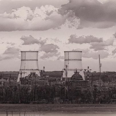 Drones ucranianos atacam usina nuclear na Rússia e geram tensão internacional